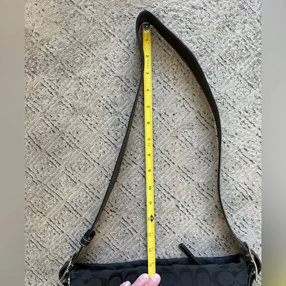 COACH #6076 Black Signature Jacquard Bucket Hobo Shoulder Bag EUC - Picture 14 of 16